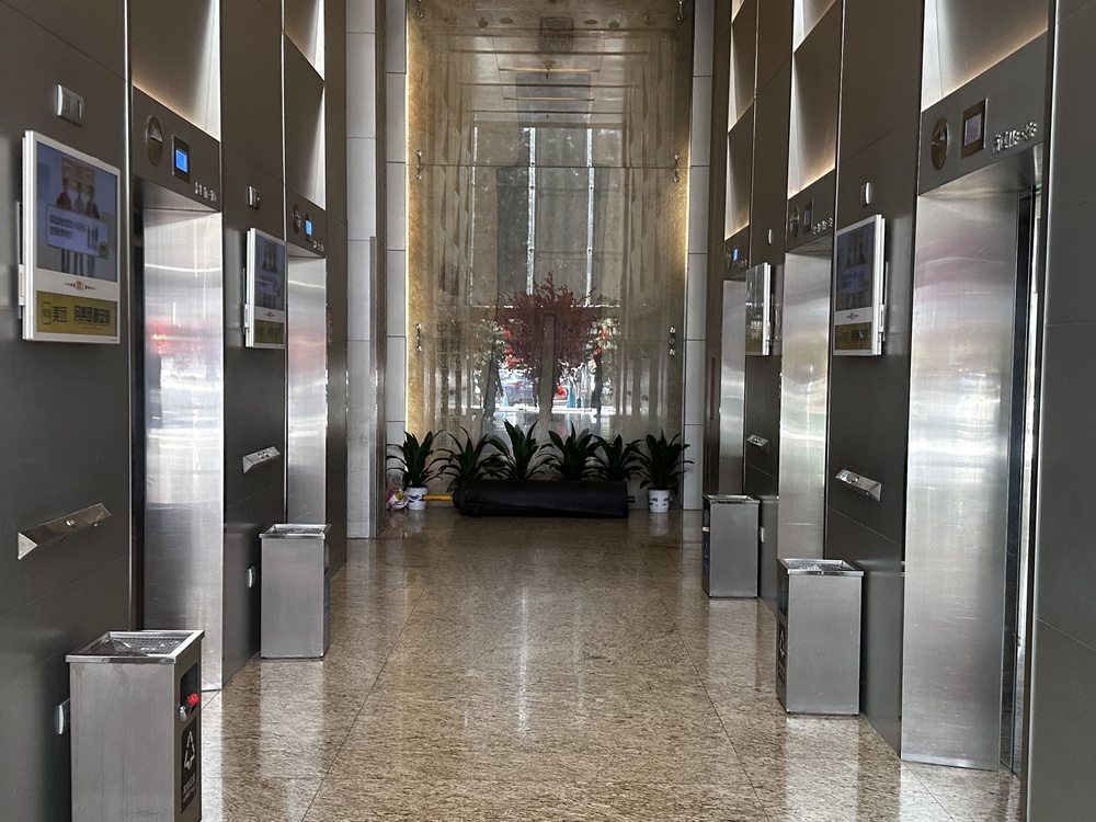 电梯厅1